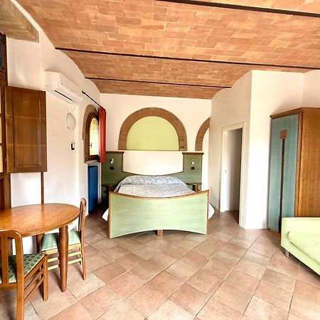 Bed & Breakfast Casale Gregoriano And Apartaments San Gimignano Eksteriør billede