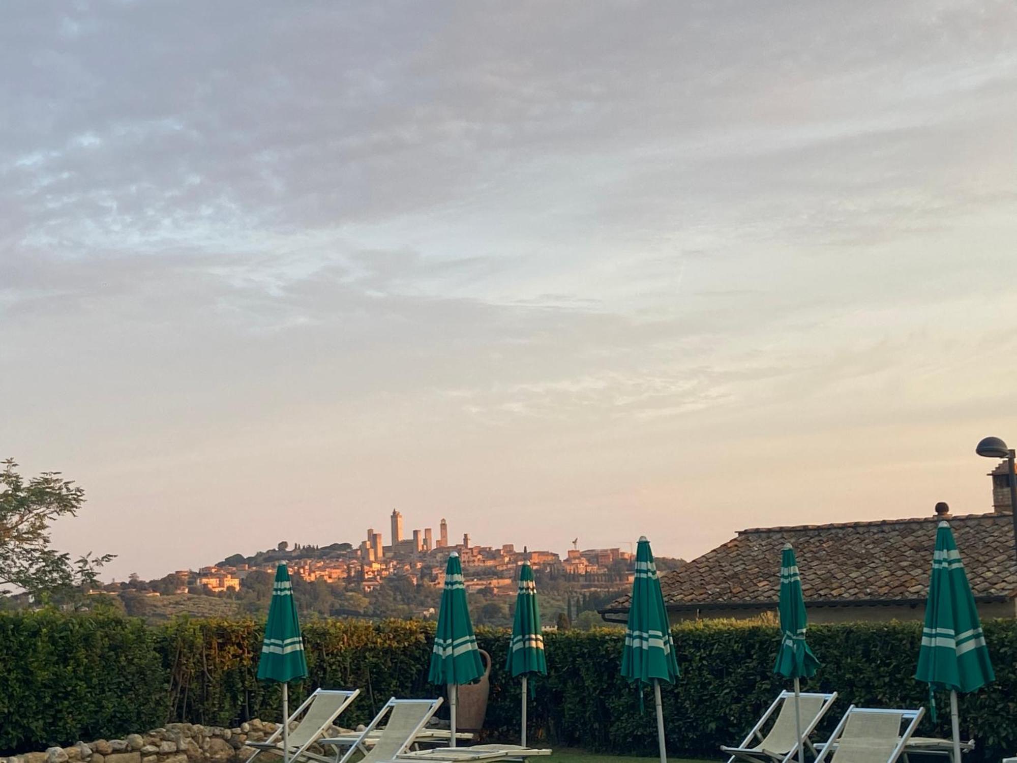 Bed & Breakfast Casale Gregoriano And Apartaments San Gimignano Eksteriør billede