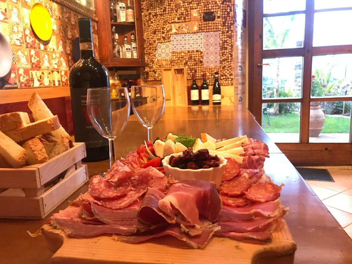 Bed & Breakfast Casale Gregoriano And Apartaments San Gimignano Eksteriør billede